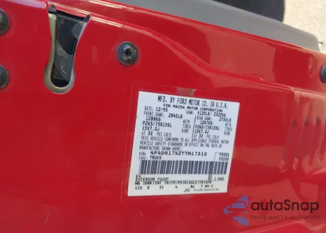 1996 Mazda B4000 Cab Plus z USA, uszkodzony, nr VIN 4F4DR17X2TTM17310